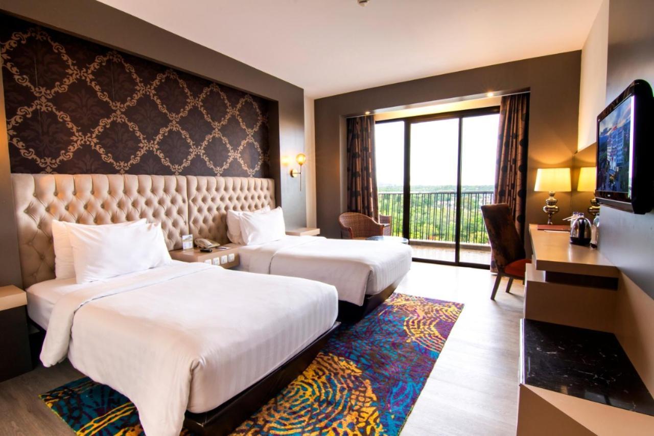 Grand Rocky Hotel Bukittinggi Exterior photo